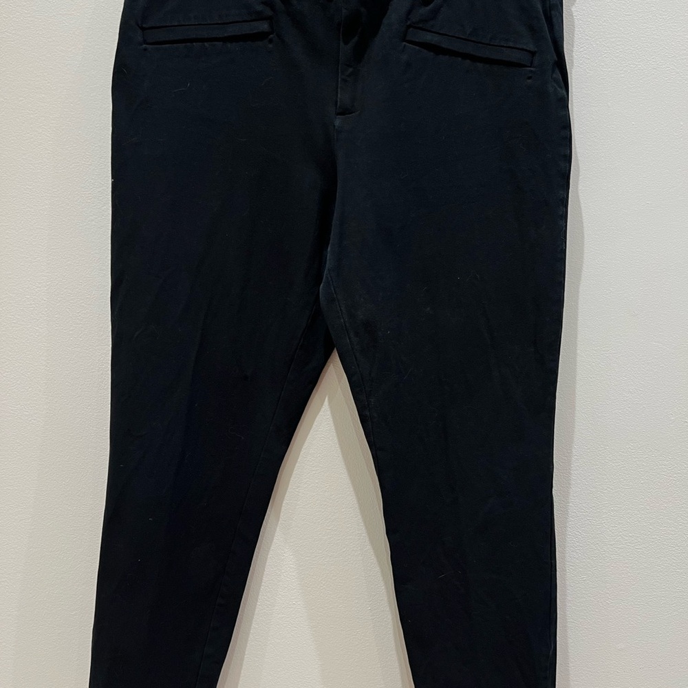 GAP Black Cropped Ankle Tapered Pants